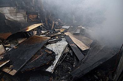 两段《生化危机4》重制版vs原版对比视频分享